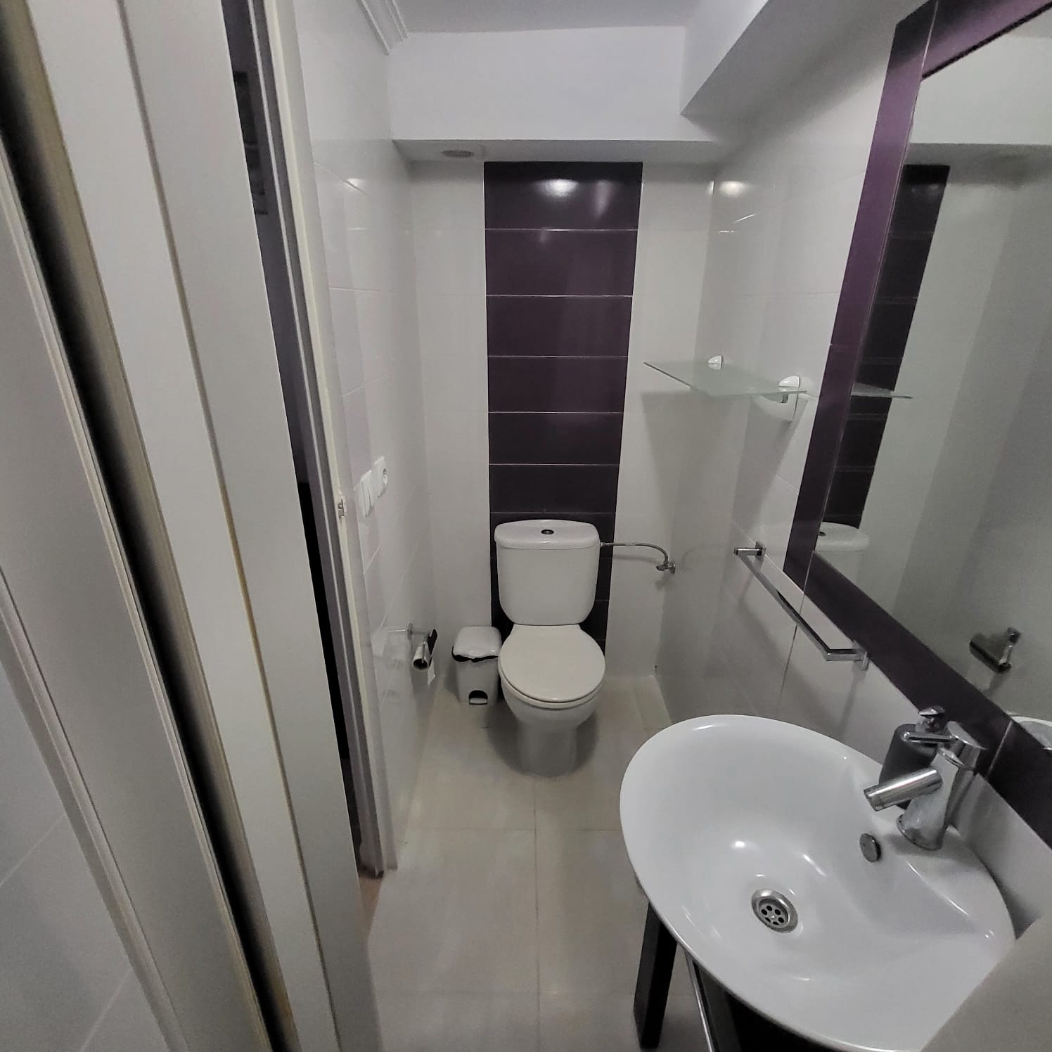 Baño moderno de la vivienda Flamingo Alicante